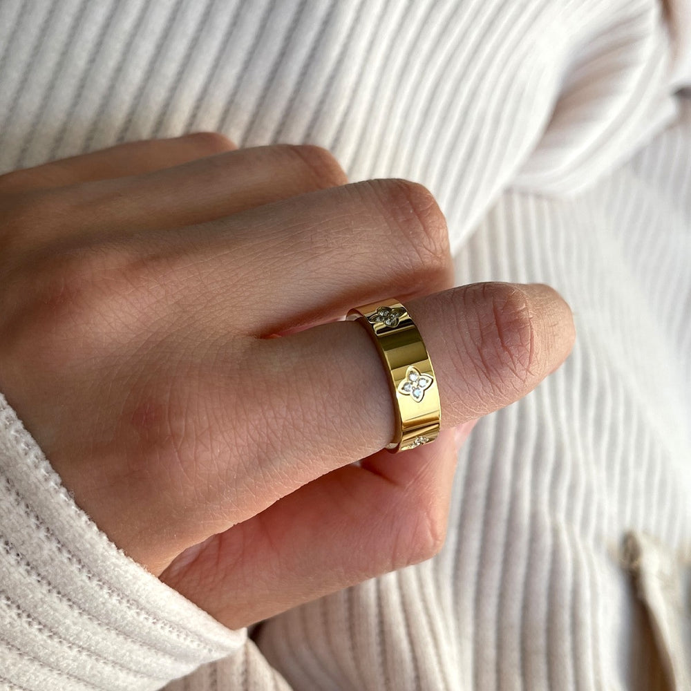 Chunky Ring Steine in Blumenform vergoldet