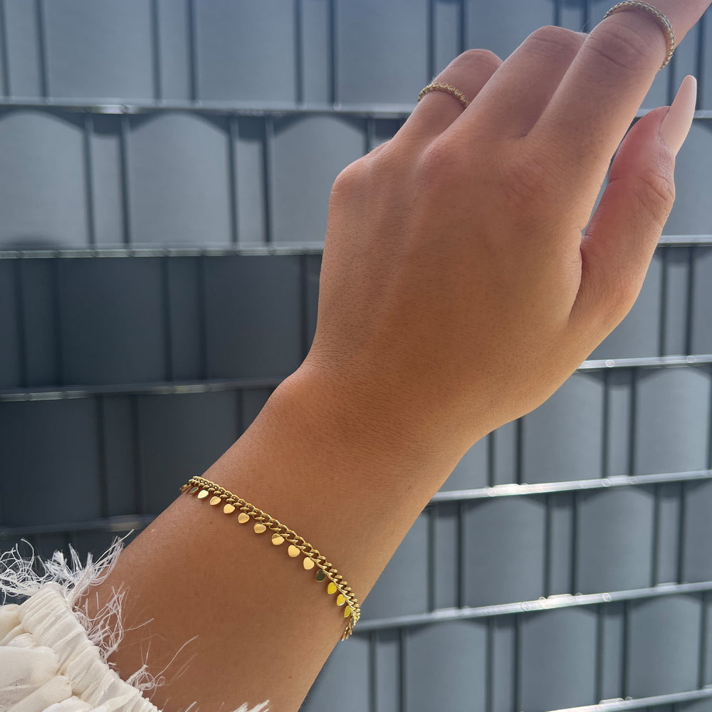 18 Karat vergoldetes Armband aus Edelstahl mit Herzen